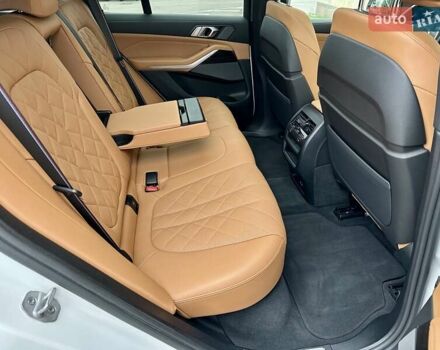 Белый БМВ Х5, объемом двигателя 2.99 л и пробегом 60 тыс. км за 96800 $, фото 85 на Automoto.ua