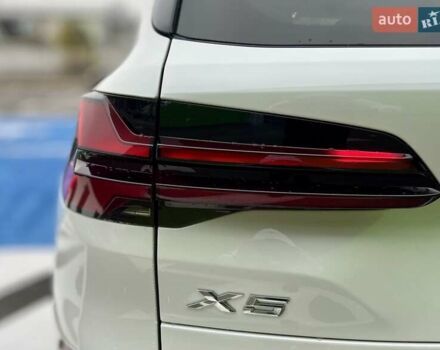 Белый БМВ Х5, объемом двигателя 3 л и пробегом 52 тыс. км за 79999 $, фото 17 на Automoto.ua