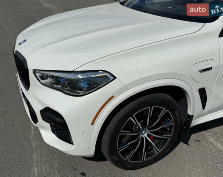 Белый БМВ Х5, объемом двигателя 3 л и пробегом 60 тыс. км за 78000 $, фото 5 на Automoto.ua