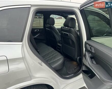 Белый БМВ Х5, объемом двигателя 3 л и пробегом 52 тыс. км за 79999 $, фото 52 на Automoto.ua