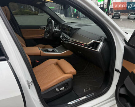 Белый БМВ Х5, объемом двигателя 3 л и пробегом 40 тыс. км за 99900 $, фото 33 на Automoto.ua