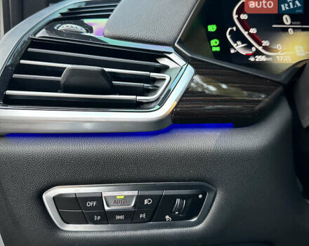 Белый БМВ Х5, объемом двигателя 3 л и пробегом 62 тыс. км за 67990 $, фото 10 на Automoto.ua