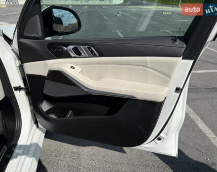 Белый БМВ Х5, объемом двигателя 3 л и пробегом 60 тыс. км за 78000 $, фото 48 на Automoto.ua