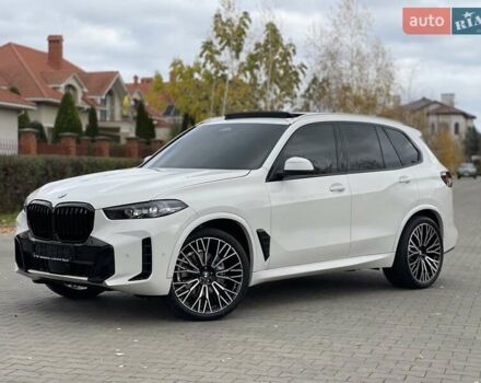 Білий БМВ Х5, об'ємом двигуна 3 л та пробігом 10 тис. км за 81900 $, фото 1 на Automoto.ua
