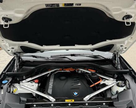 Белый БМВ Х5, объемом двигателя 3 л и пробегом 18 тыс. км за 94500 $, фото 27 на Automoto.ua