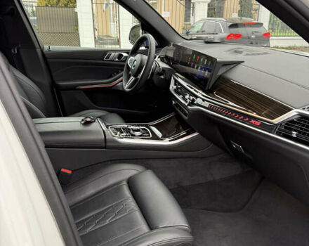 Белый БМВ Х5, объемом двигателя 3 л и пробегом 18 тыс. км за 94500 $, фото 24 на Automoto.ua