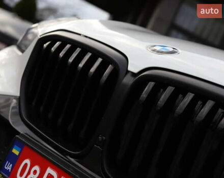Білий БМВ Х5, об'ємом двигуна 3 л та пробігом 4 тис. км за 73899 $, фото 27 на Automoto.ua