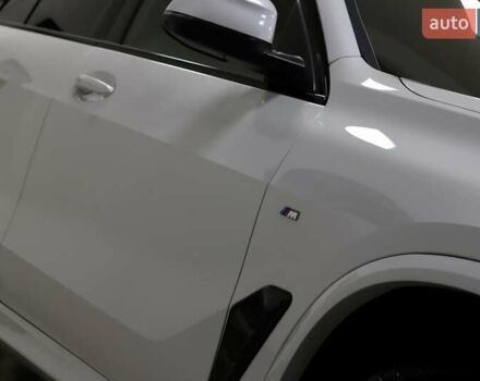 Белый БМВ Х5, объемом двигателя 3 л и пробегом 4 тыс. км за 78999 $, фото 22 на Automoto.ua