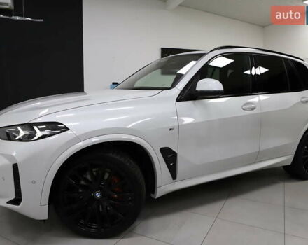 Белый БМВ Х5, объемом двигателя 3 л и пробегом 4 тыс. км за 78999 $, фото 55 на Automoto.ua