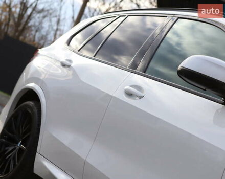 Білий БМВ Х5, об'ємом двигуна 3 л та пробігом 4 тис. км за 73899 $, фото 44 на Automoto.ua