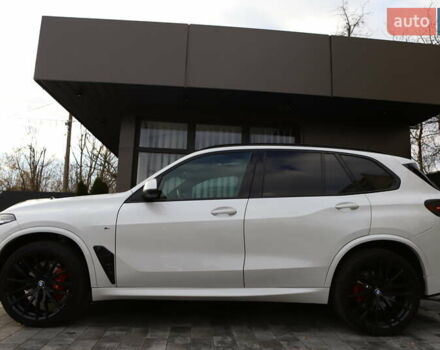 Білий БМВ Х5, об'ємом двигуна 3 л та пробігом 4 тис. км за 73899 $, фото 35 на Automoto.ua