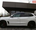 Білий БМВ Х5, об'ємом двигуна 3 л та пробігом 4 тис. км за 73899 $, фото 35 на Automoto.ua