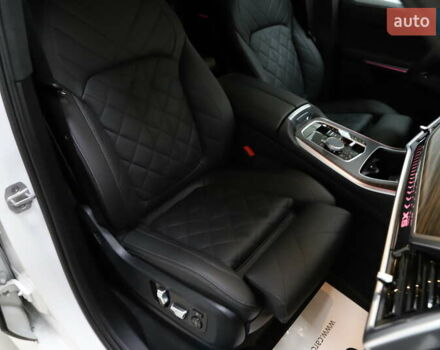 Белый БМВ Х5, объемом двигателя 3 л и пробегом 4 тыс. км за 78999 $, фото 92 на Automoto.ua