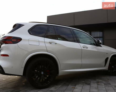 Білий БМВ Х5, об'ємом двигуна 3 л та пробігом 4 тис. км за 73899 $, фото 14 на Automoto.ua