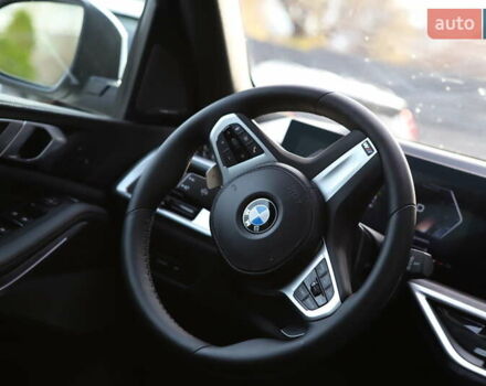 Білий БМВ Х5, об'ємом двигуна 3 л та пробігом 4 тис. км за 73899 $, фото 104 на Automoto.ua