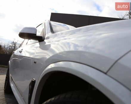 Білий БМВ Х5, об'ємом двигуна 3 л та пробігом 4 тис. км за 73899 $, фото 48 на Automoto.ua