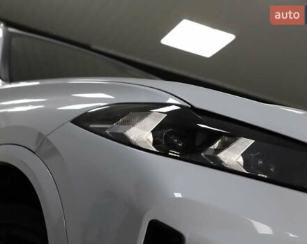 Белый БМВ Х5, объемом двигателя 3 л и пробегом 4 тыс. км за 78999 $, фото 33 на Automoto.ua