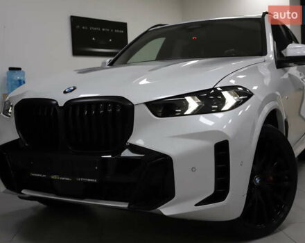Белый БМВ Х5, объемом двигателя 3 л и пробегом 4 тыс. км за 78999 $, фото 4 на Automoto.ua