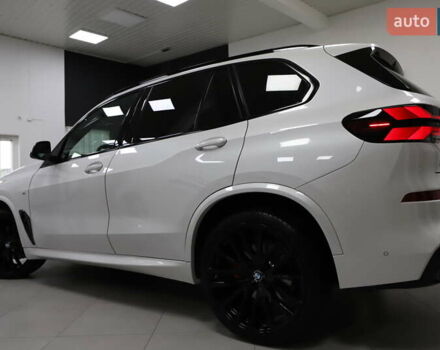 Белый БМВ Х5, объемом двигателя 3 л и пробегом 4 тыс. км за 78999 $, фото 70 на Automoto.ua