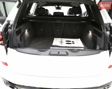 Белый БМВ Х5, объемом двигателя 3 л и пробегом 4 тыс. км за 78999 $, фото 114 на Automoto.ua