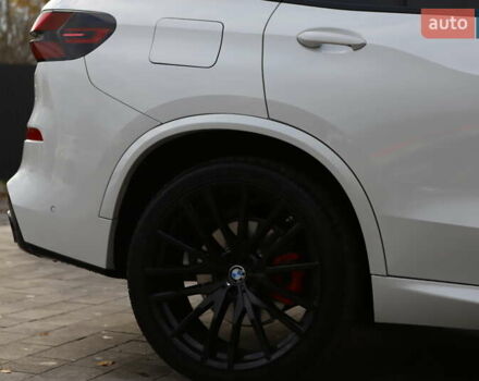 Білий БМВ Х5, об'ємом двигуна 3 л та пробігом 4 тис. км за 73899 $, фото 53 на Automoto.ua