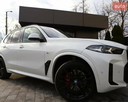 Білий БМВ Х5, об'ємом двигуна 3 л та пробігом 4 тис. км за 73899 $, фото 42 на Automoto.ua