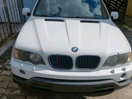 Белый БМВ Х5, объемом двигателя 0 л и пробегом 190 тыс. км за 4156 $, фото 1 на Automoto.ua