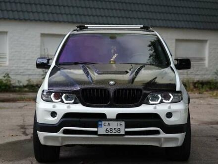 Белый БМВ Х5, объемом двигателя 2.98 л и пробегом 430 тыс. км за 9700 $, фото 1 на Automoto.ua