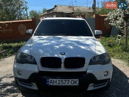 Белый БМВ Х5, объемом двигателя 3 л и пробегом 198 тыс. км за 9800 $, фото 1 на Automoto.ua