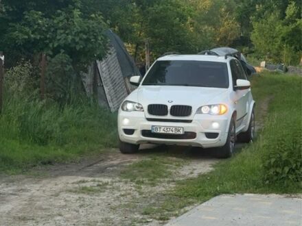 Белый БМВ Х5, объемом двигателя 3 л и пробегом 362 тыс. км за 13800 $, фото 1 на Automoto.ua