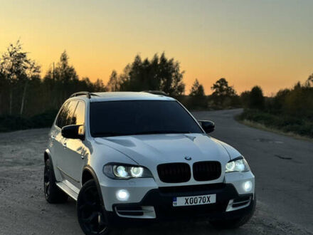 Белый БМВ Х5, объемом двигателя 2.99 л и пробегом 307 тыс. км за 15000 $, фото 1 на Automoto.ua