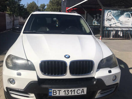 БМВ Х5 2008 в Днепре (Днепропетровске) на Automoto.ua Белый БМВ Х5, объемом двигателя 3 л и пробегом 283 тыс. км за 11900 $, фото 1 на Automoto.ua