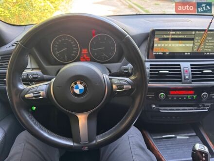 Белый БМВ Х5, объемом двигателя 4.8 л и пробегом 243 тыс. км за 12600 $, фото 1 на Automoto.ua