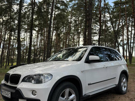 БМВ Х5 2008 в Сумах на Automoto.ua Белый БМВ Х5, объемом двигателя 3 л и пробегом 288 тыс. км за 11999 $, фото 1 на Automoto.ua