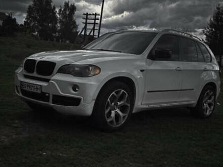 БМВ Х5 2008 в Житомире на Automoto.ua Белый БМВ Х5, объемом двигателя 3 л и пробегом 226 тыс. км за 11299 $, фото 1 на Automoto.ua