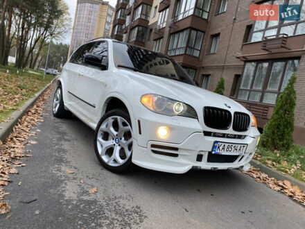 Белый БМВ Х5, объемом двигателя 4.8 л и пробегом 232 тыс. км за 11000 $, фото 1 на Automoto.ua