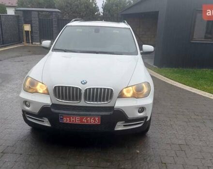 Белый БМВ Х5, объемом двигателя 3 л и пробегом 264 тыс. км за 15000 $, фото 1 на Automoto.ua
