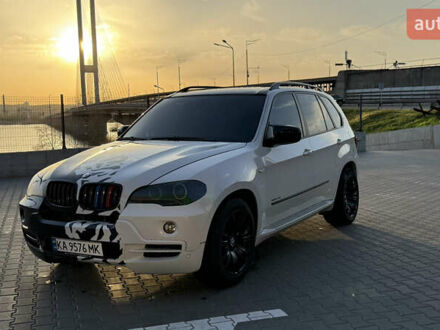 БМВ Х5 2009 в Киеве на Automoto.ua Белый БМВ Х5, объемом двигателя 3 л и пробегом 261 тыс. км за 14000 $, фото 1 на Automoto.ua
