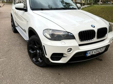 Белый БМВ Х5, объемом двигателя 3 л и пробегом 0 тыс. км за 13500 $, фото 1 на Automoto.ua
