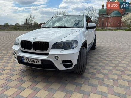 Белый БМВ Х5, объемом двигателя 3 л и пробегом 328 тыс. км за 16500 $, фото 1 на Automoto.ua