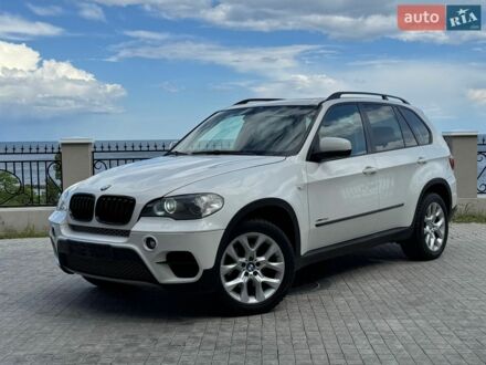 Білий БМВ Х5, об'ємом двигуна 2.98 л та пробігом 280 тис. км за 12900 $, фото 1 на Automoto.ua