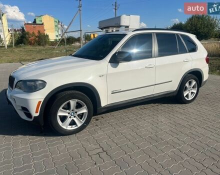 Белый БМВ Х5, объемом двигателя 3 л и пробегом 192 тыс. км за 15900 $, фото 1 на Automoto.ua