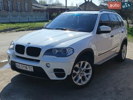 Белый БМВ Х5, объемом двигателя 2.98 л и пробегом 203 тыс. км за 11000 $, фото 1 на Automoto.ua