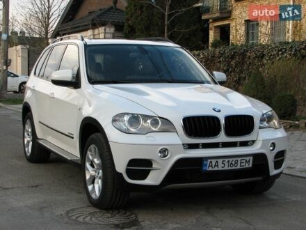 Белый БМВ Х5, объемом двигателя 2.98 л и пробегом 210 тыс. км за 8500 $, фото 1 на Automoto.ua