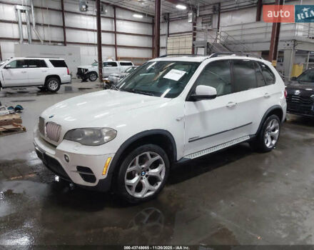 Белый БМВ Х5, объемом двигателя 3 л и пробегом 147 тыс. км за 1200 $, фото 1 на Automoto.ua