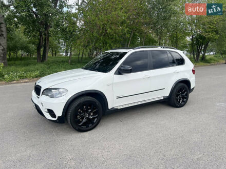 БМВ Х5 2011 у Дніпро (Дніпропетровську) на Automoto.ua Білий БМВ Х5, об'ємом двигуна 2.98 л та пробігом 239 тис. км за 13950 $, фото 1 на Automoto.ua