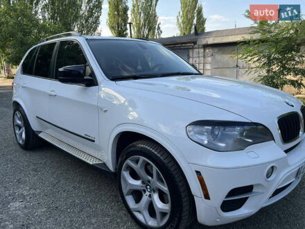 БМВ Х5 2011 в Днепре (Днепропетровске) на Automoto.ua Белый БМВ Х5, объемом двигателя 2.98 л и пробегом 175 тыс. км за 16000 $, фото 1 на Automoto.ua