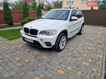 Белый БМВ Х5, объемом двигателя 2.99 л и пробегом 204 тыс. км за 16800 $, фото 1 на Automoto.ua