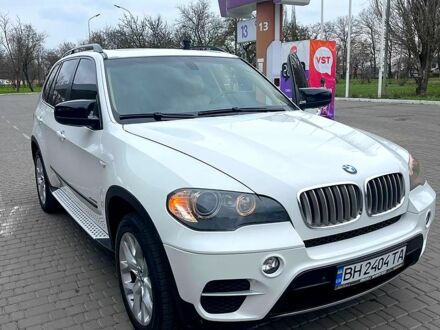 Белый БМВ Х5, объемом двигателя 3 л и пробегом 272 тыс. км за 12000 $, фото 1 на Automoto.ua