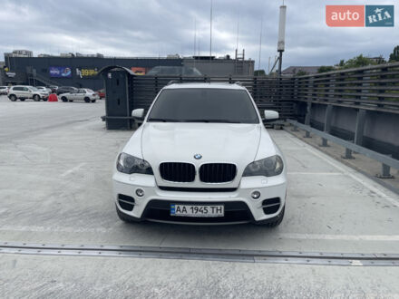 Білий БМВ Х5, об'ємом двигуна 2.98 л та пробігом 270 тис. км за 16000 $, фото 1 на Automoto.ua